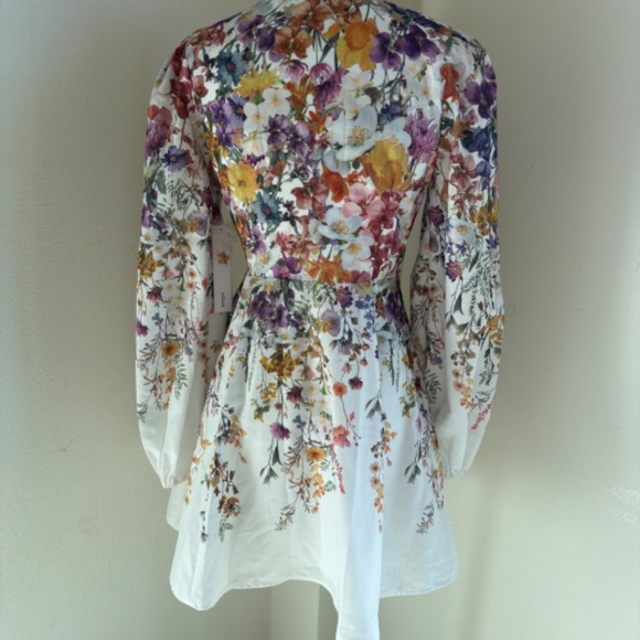 NWT AQUA Dress with floral pattern - Picture 3 of 3